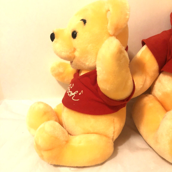 Winnie The Pooh Plush Animals Disneyland Stuffed Disney LOT OF 2 Small & Large - Picture 4 of 16